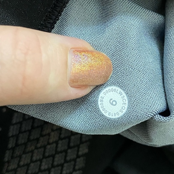 Lululemon - Mapped Out High-Rise Tight 28” - Picture 10 of 10